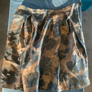 Skirt NWT